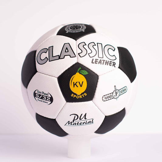 Match Ball Black & White